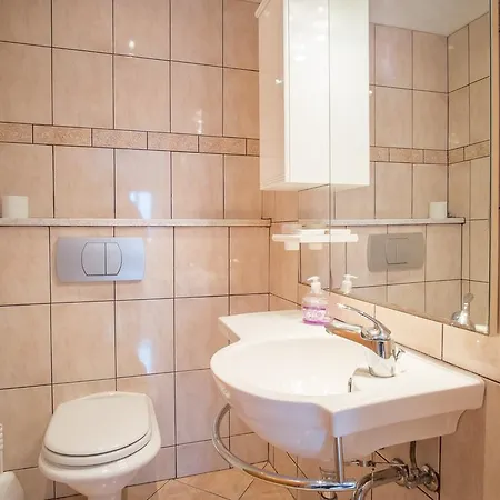 Apartamento Jenny Pinezići