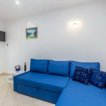 Jenny Apartment *